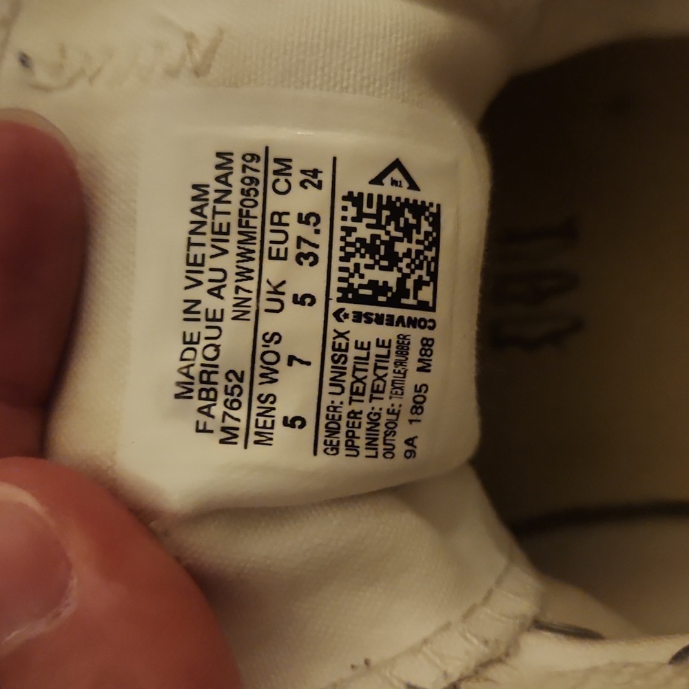 White Converse - Picture 3 of 3